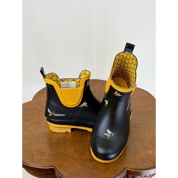 galleria Shoes - NIB Galleria Black & Yellow Bee Rain Boots Print Chelsea Rainboot #0599 SZ 10
